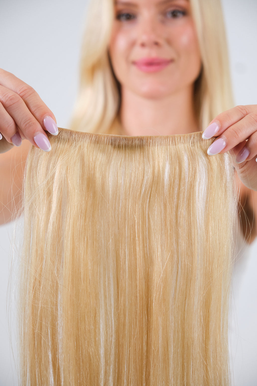 20" Honey Blonde Invisible Clip-In Hair Extensions (160g)
